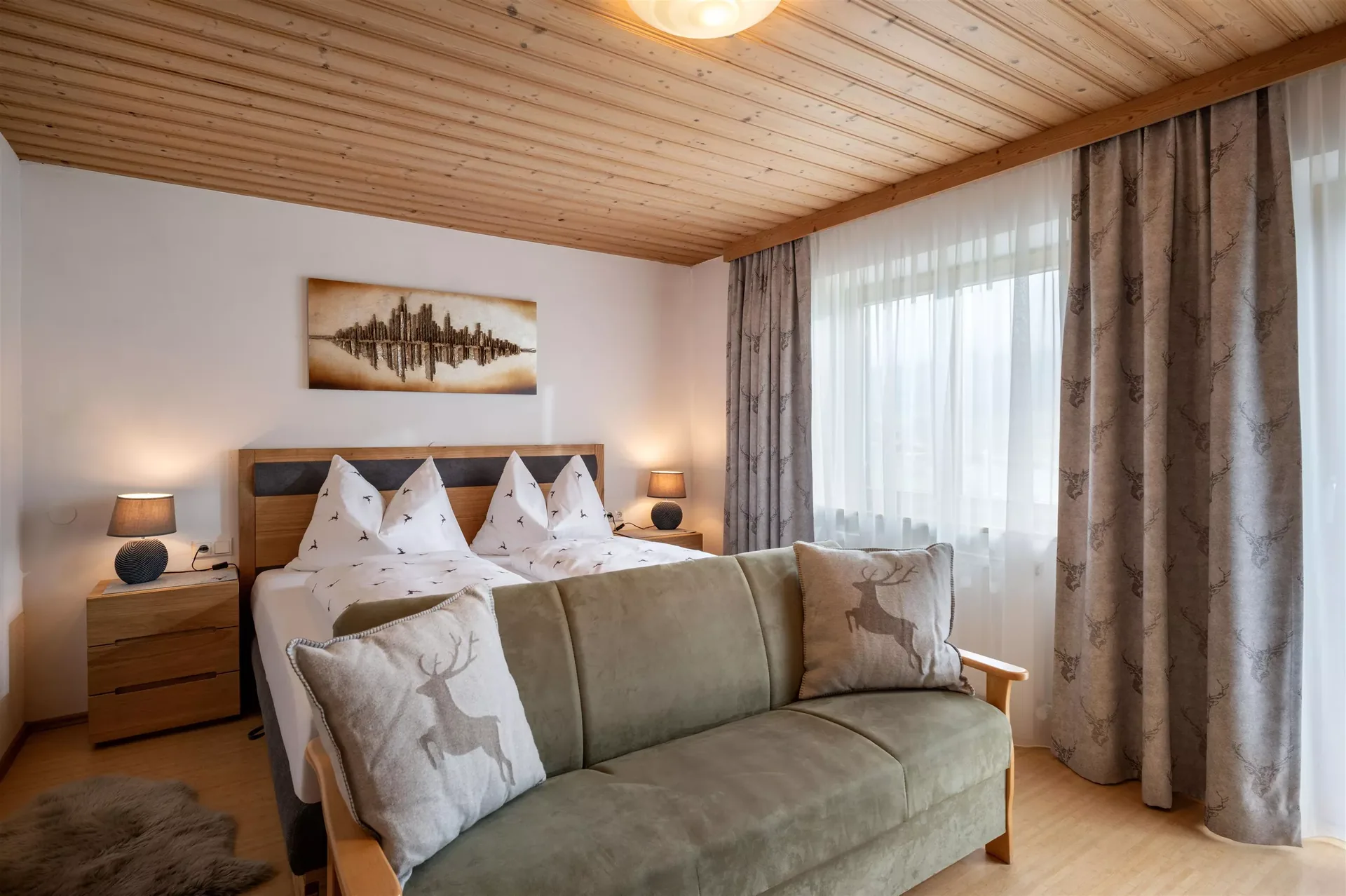Schlafzimmer mit Couch