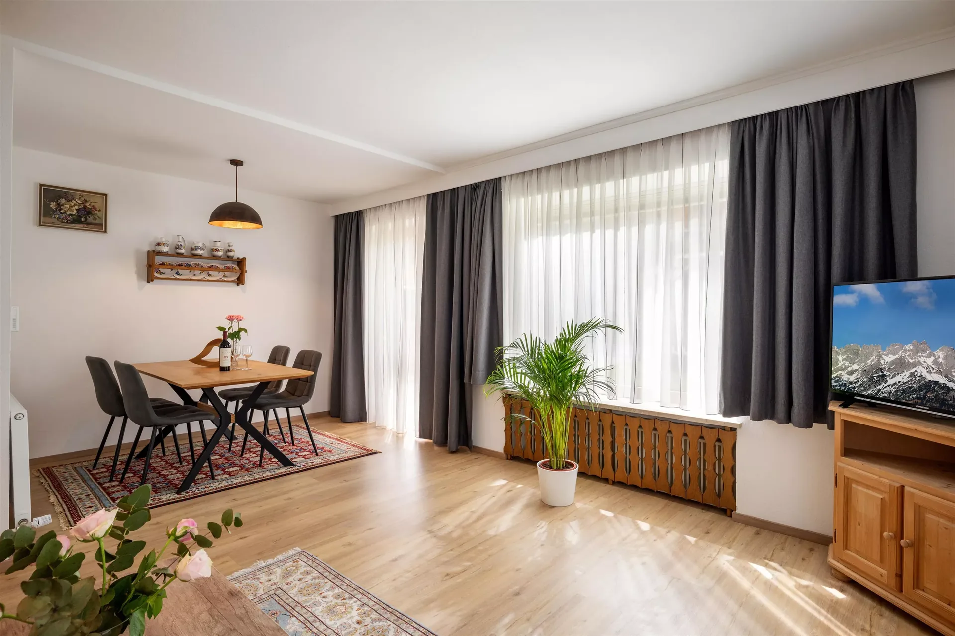 Wohnraum mit Essplatz