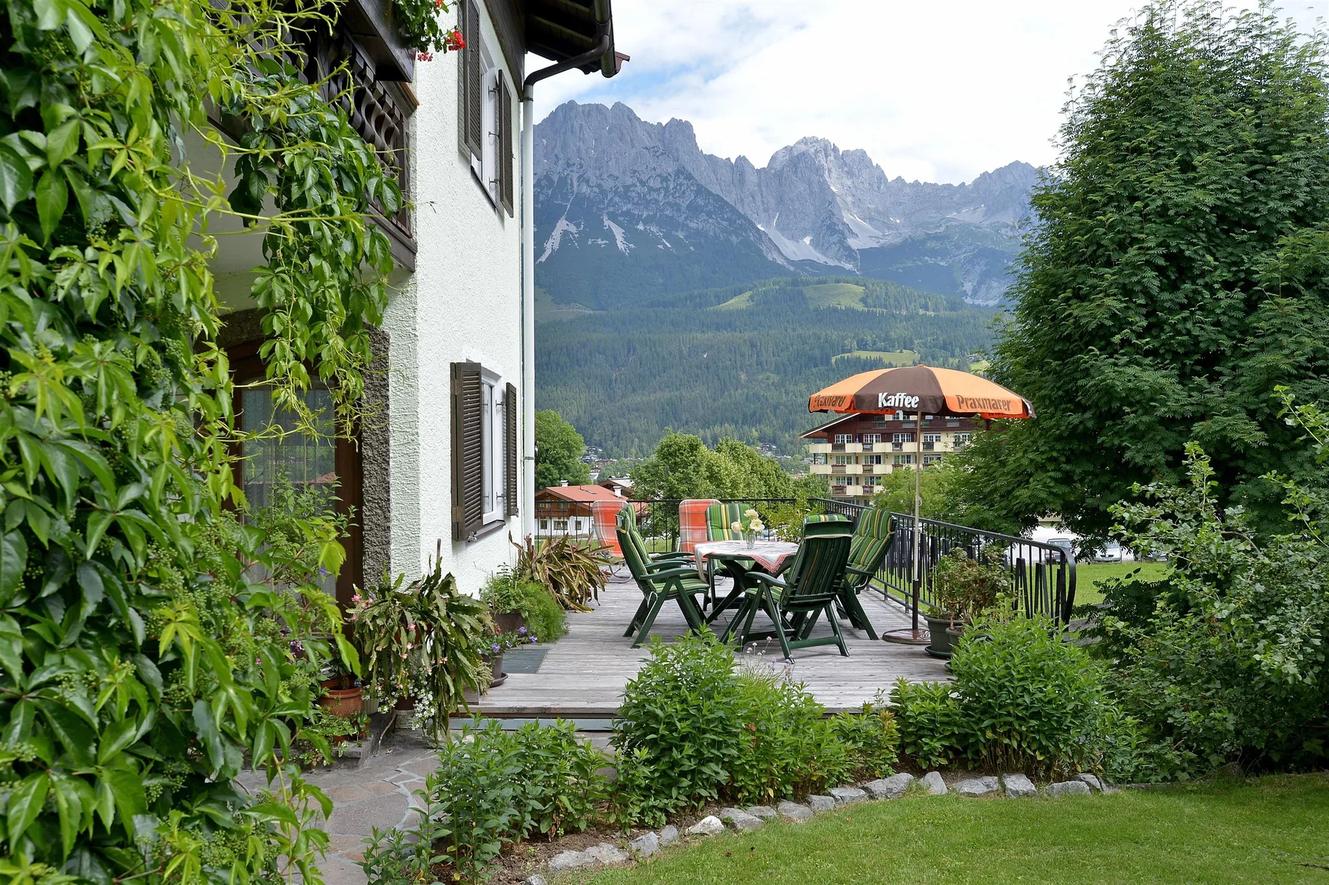 Garden and terrace with views of the Wilder Kaiser